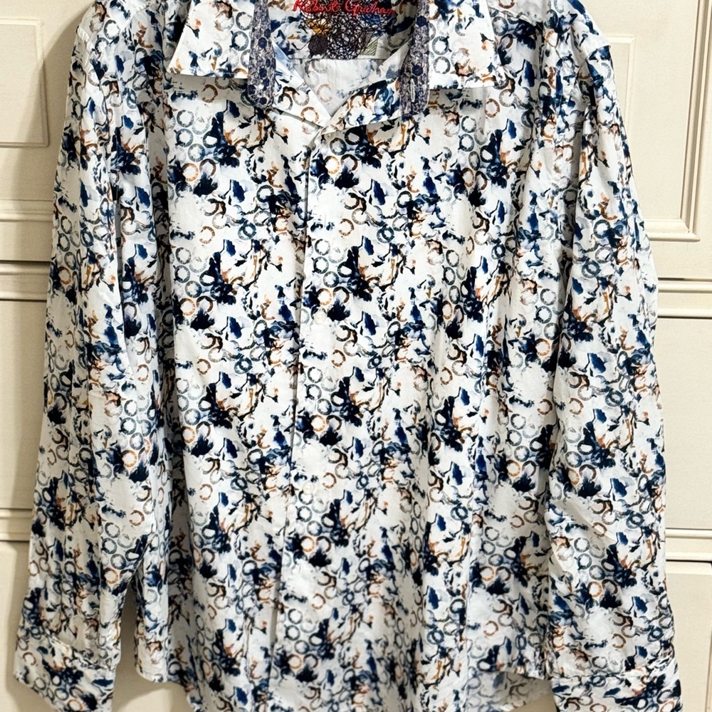 Men’s XL Robert Graham shirt